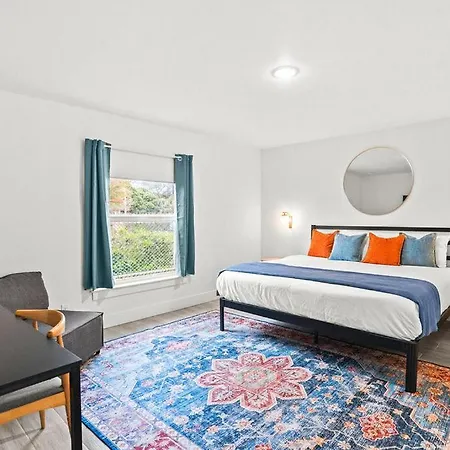 Bright & Spacious 3Br Close To Beaches